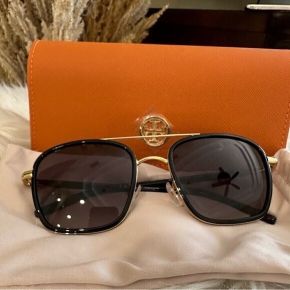 Tory Burch Women\'s Fashion 53mm Shiny Gold Black Sunglasses